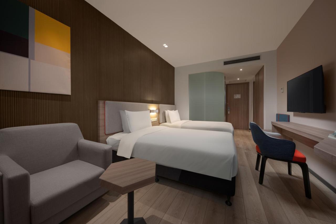Holiday Inn Express Shanghai Pujiang By Ihg Exterior foto